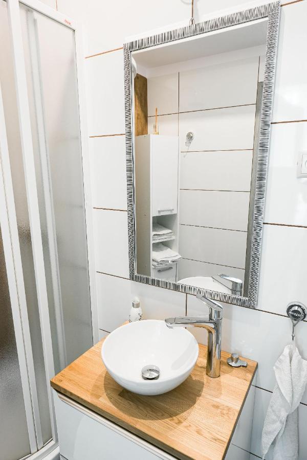 ウストシキ・ドルネApartament Mietowyアパートメント エクステリア 写真